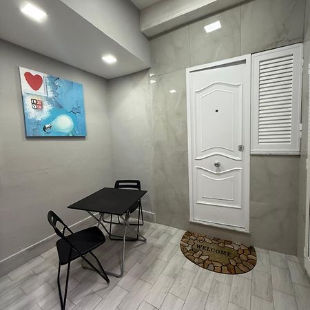 Caracciolo Suites 36 Napoli Bagian luar foto